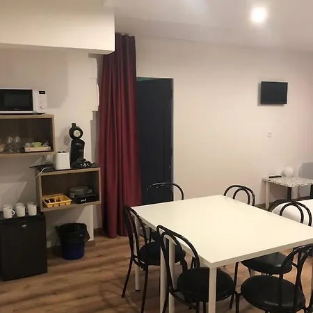 Domaine De La Palle Casa de Férias *