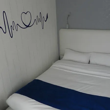 Domaine De La Palle Casa de Férias *