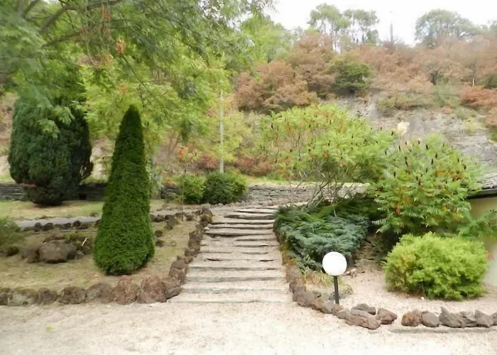 Domaine De La Palle Hébergement de vacances Pontgibaud