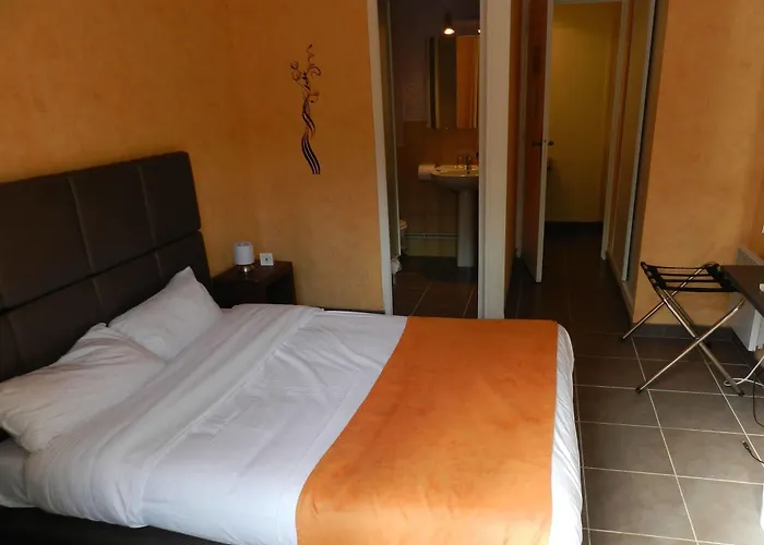 Domaine De La Palle Hébergement de vacances *